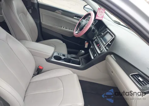 2019 Hyundai Sonata Limited z USA, uszkodzony, nr VIN 5NPE34AF3KH815032